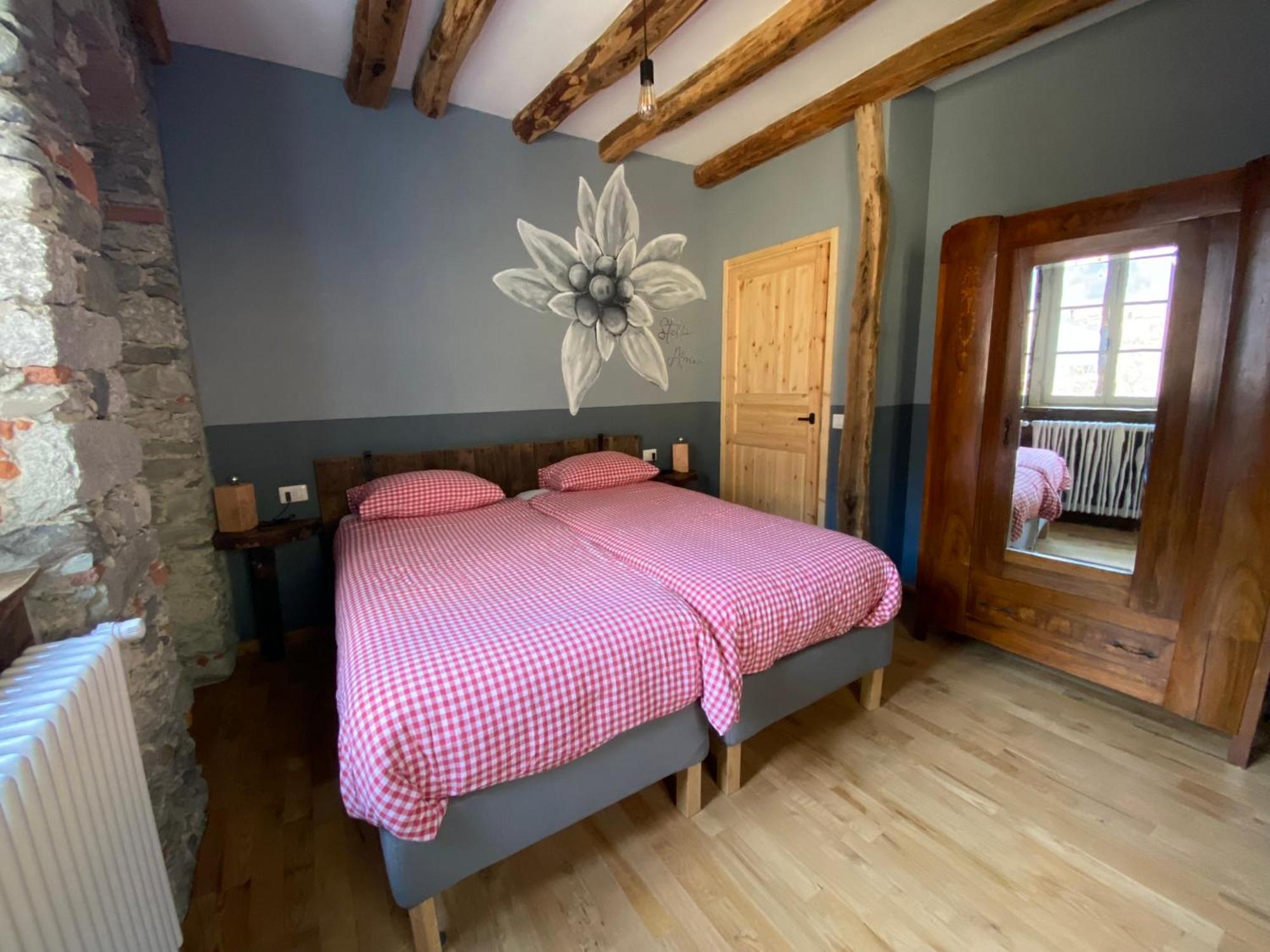 Mountain Cabin Valsesia Appartement Stella Varallo Zewnętrze zdjęcie